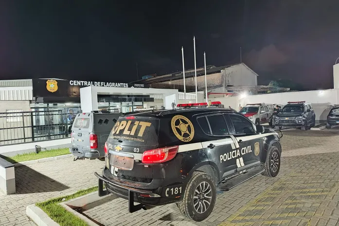 Homem é preso após tentar furtar garrafa de whisky em supermercado de Maceió