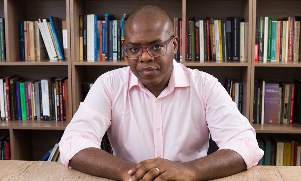 PF indicia ex-ministro Silvio Almeida em inquérito que apura importunação sexual