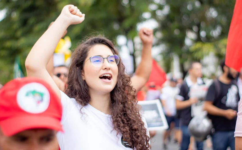 Maceió aprova projeto de lei que garante a servidores direito de dispensa para exames preventivos