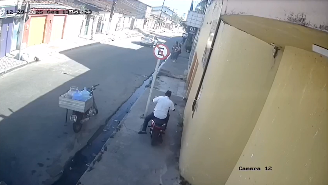 Homem é flagrado furtando motocicleta no Tabuleiro dos Martins