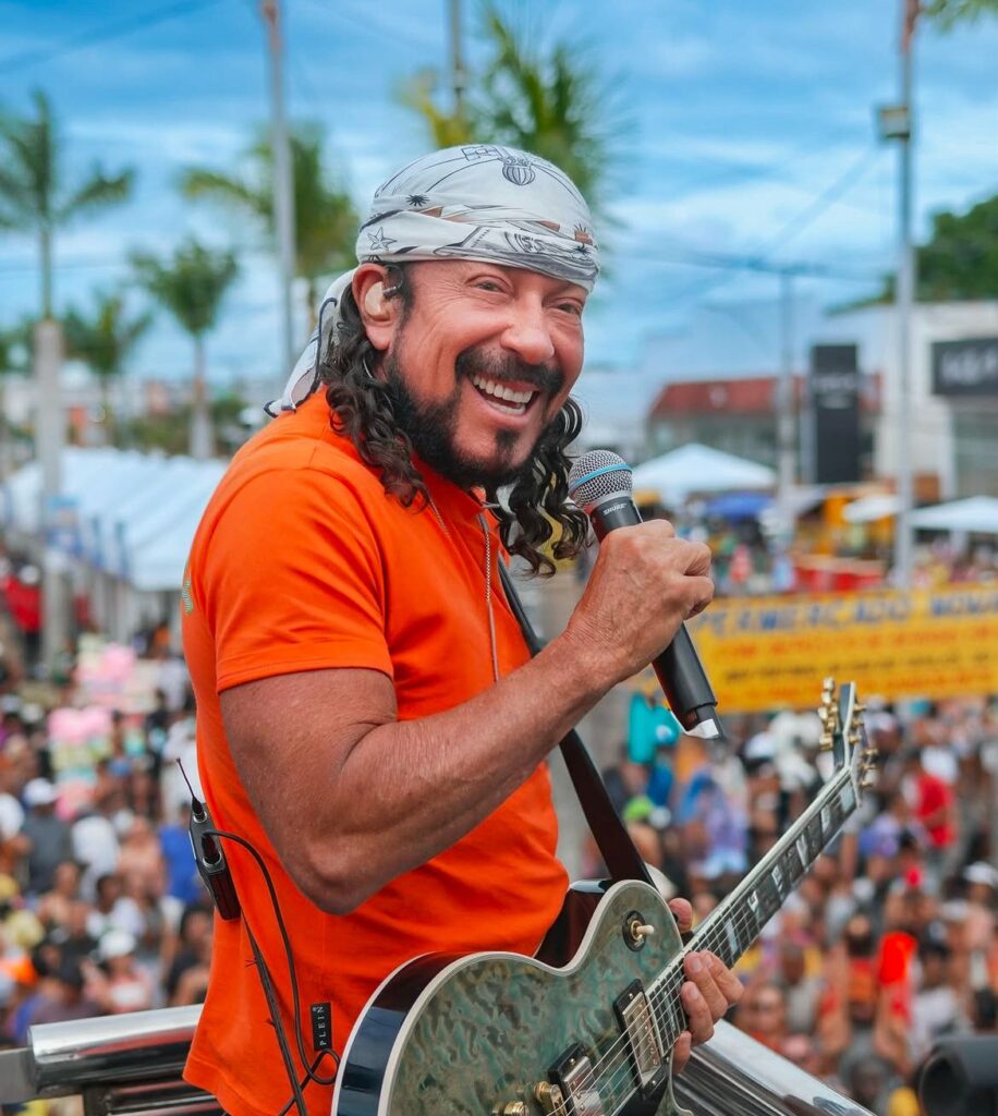 Inauguração de Hospital regional de Palmeira dos Índios conta com show de Bell Marques