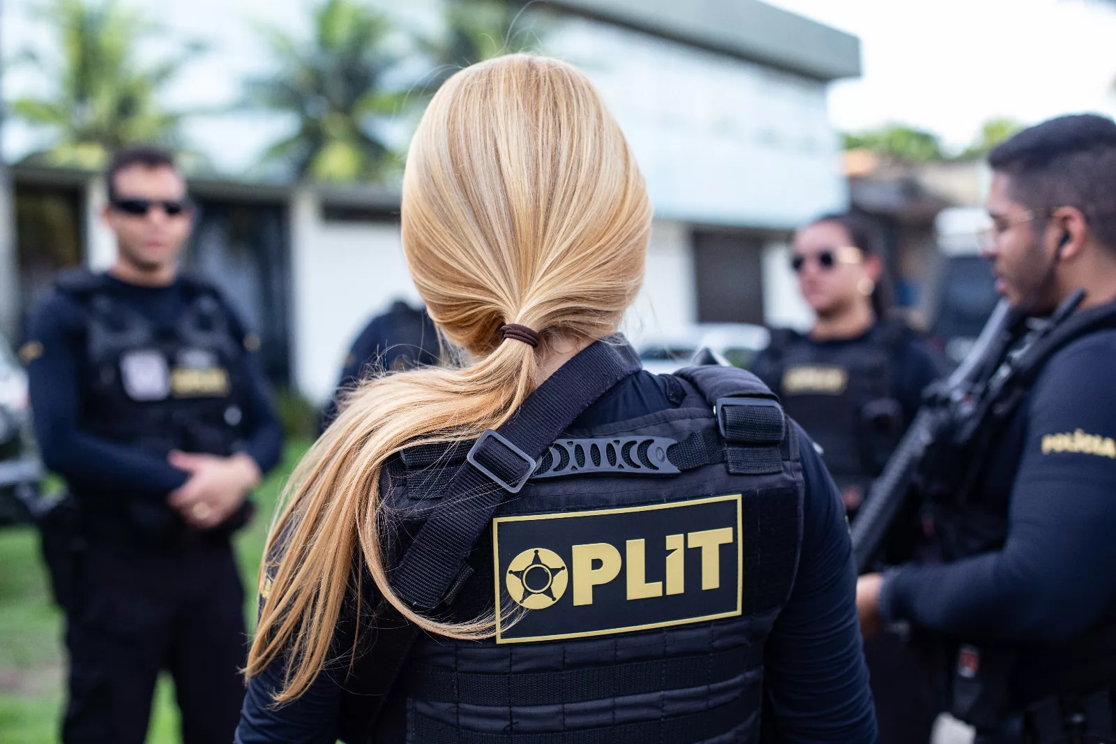 OPLIT prende homem por agredir mulher na Jatiuca