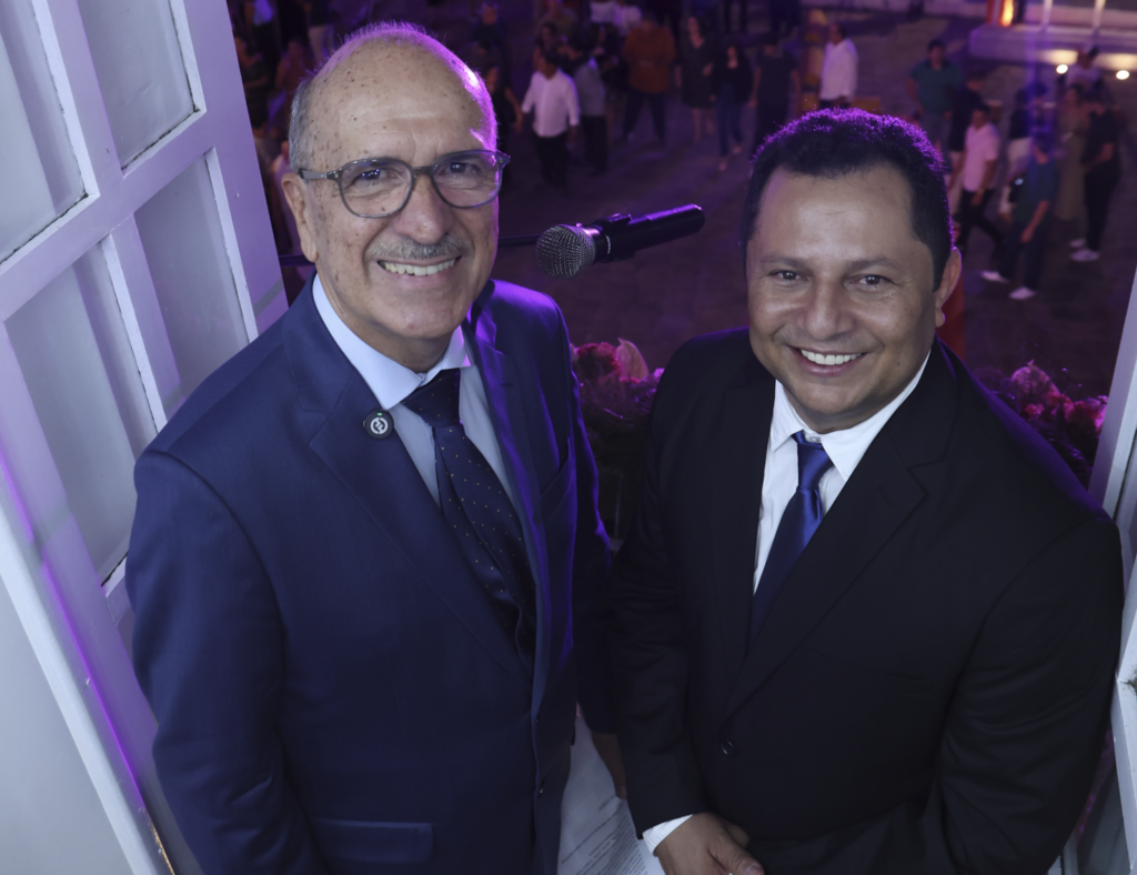 Aprovação do governo Ronaldo Lopes e Valdinho chega a 87% em Penedo