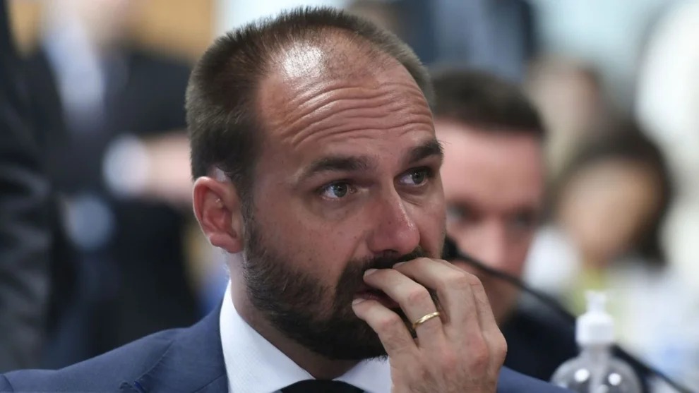 Eduardo Bolsonaro chama escolha de Flávio para 2026 de “xeque-mate” e afasta centro-direita da disputa