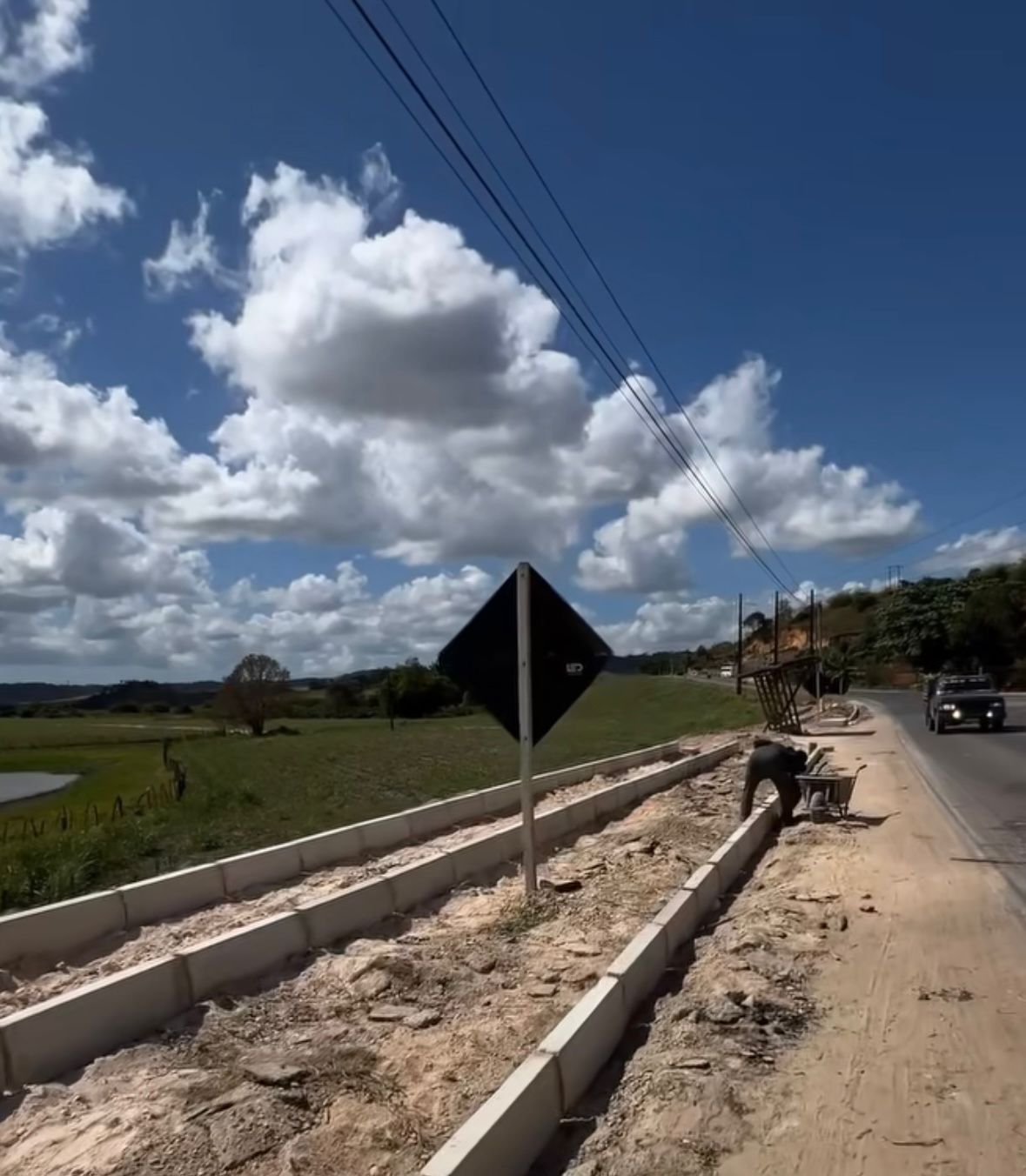 Matriz de Camaragibe avança com obra de ciclovia para reforçar segurança na AL-101
