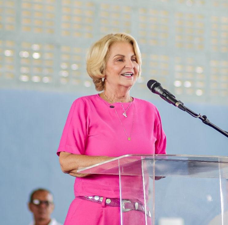 Prefeita Fátima Rezende anuncia PSS com diversas vagas na área da Educação