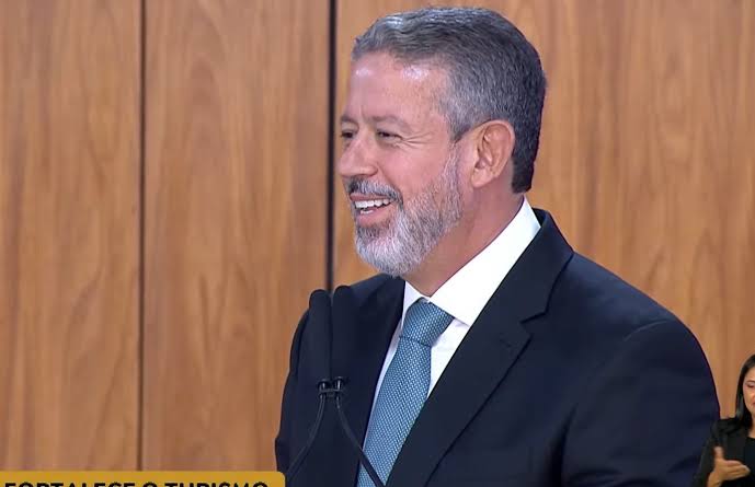 Arthur Lira amplia prestígio em 2025 e entrega obras, saúde e investimentos históricos para Alagoas