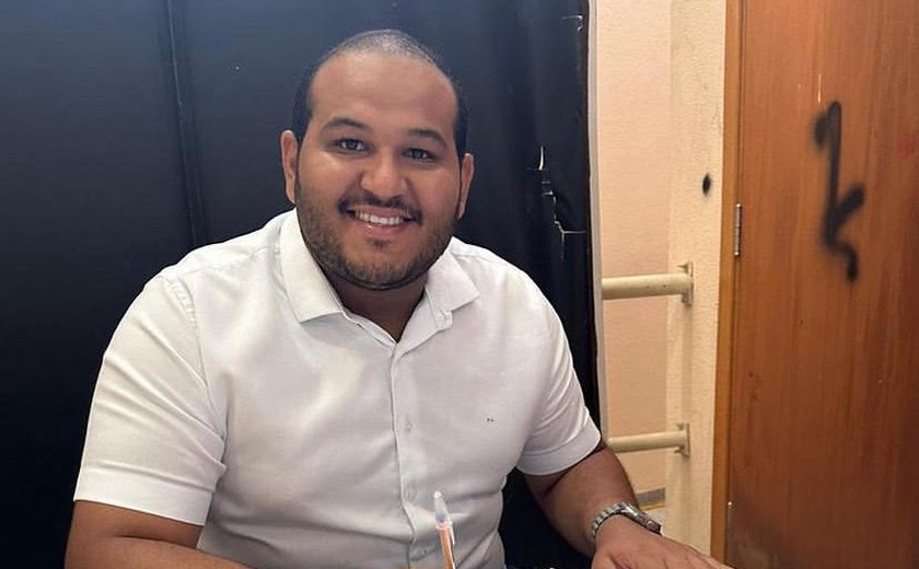 Prefeito de Matriz de Camaragibe divulga mensagem de Natal e Ano Novo