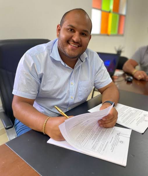 Prefeito Fernando Cavalcante divulga mensagem de Ano Novo