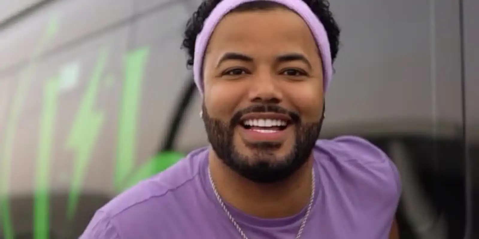 Deputados aprovam projeto que criminaliza erotização infantojuvenil em redes sociais