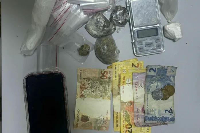 Denúncia leva BOPE a prender mulher por tráfico no Barro Duro