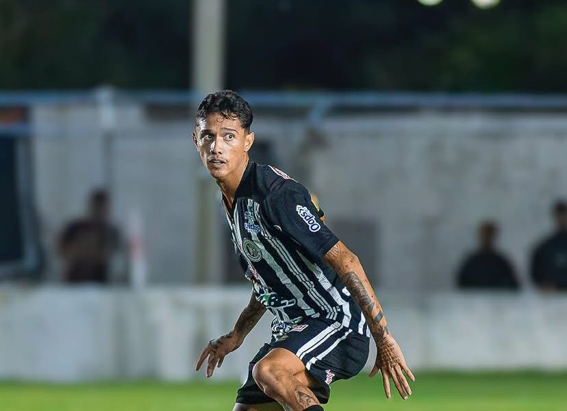 Jogador do ASA aparece em imagens agredindo suspeito após tentativa de assalto em Arapiraca