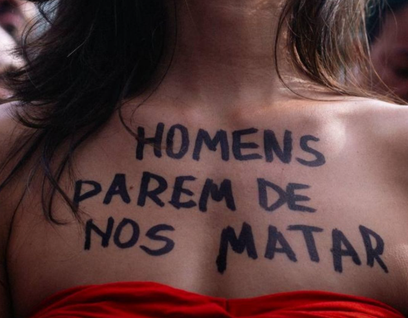 Quatro mortes por dia: feminicídio bate recorde em 2025 no Brasil
