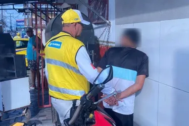 Homem é detido após tentar sair sem pagar conta em bar no Benedito Bentes