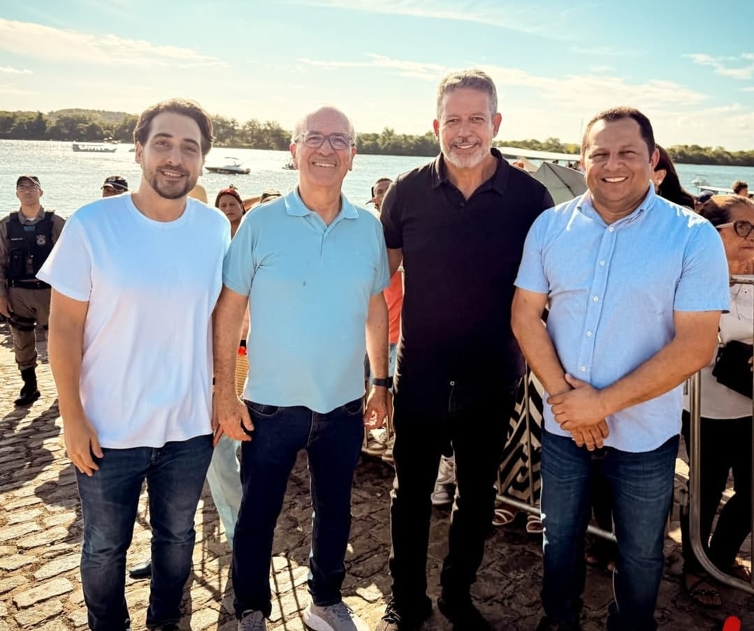 Penedo: “topados” com Lira, Ronaldo e Guilherme Lopes declaram apoio à pré-candidatura de Arthur ao Senado