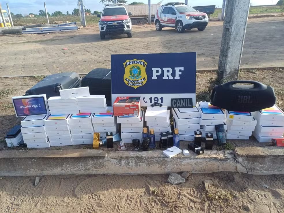PRF apreende 92 itens sem nota fiscal em carro no interior de Alagoas
