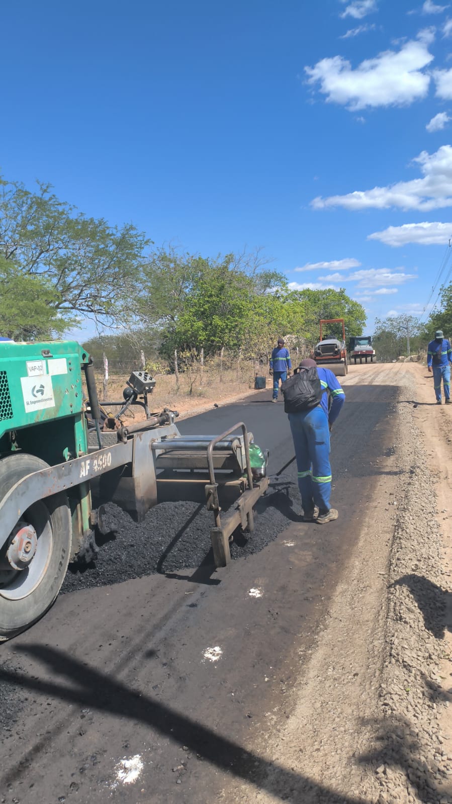 Agora é realidade: Obras de pavimentação no povoado Morros seguem a todo vapor em Delmiro Gouveia