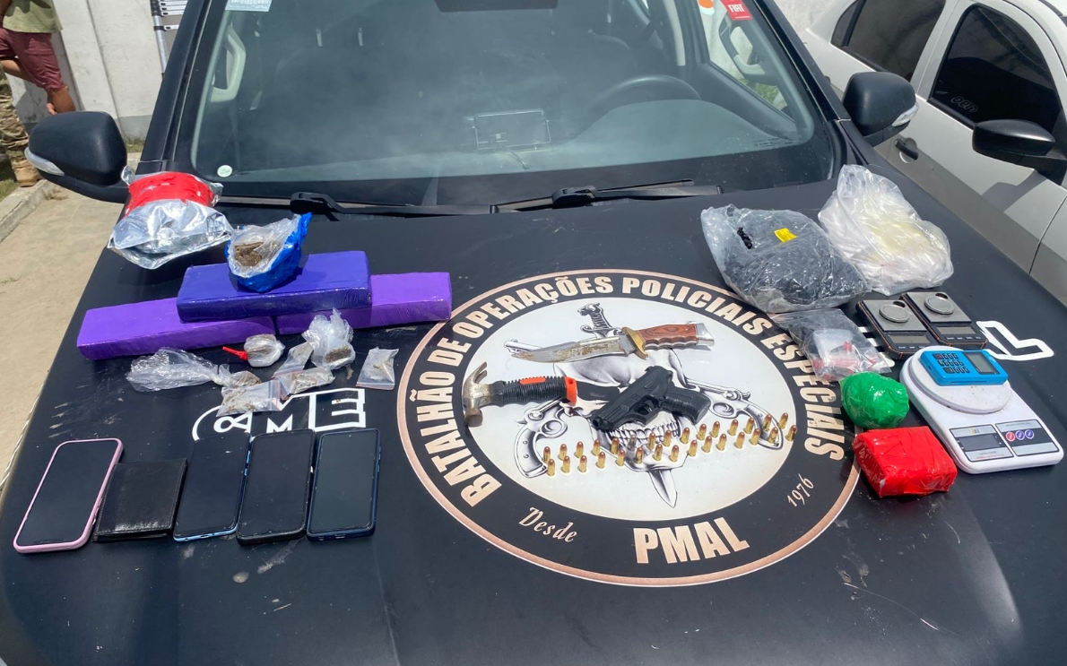 Homem é preso com plantação de maconha dentro de casa em Maceió