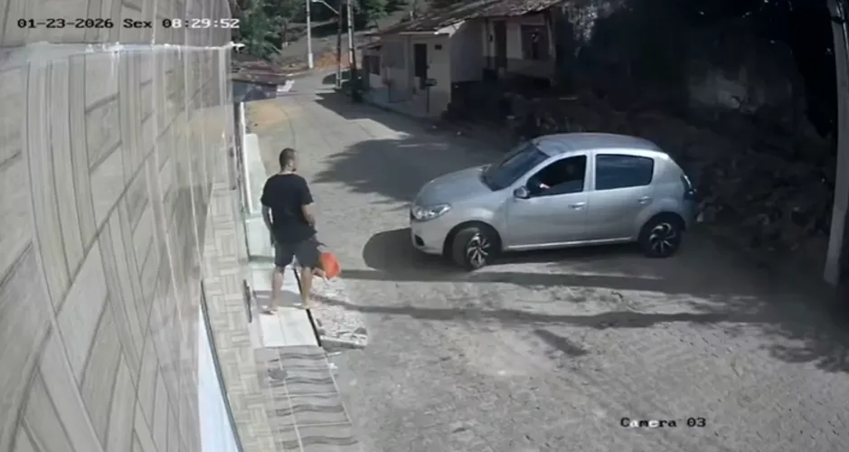 Imagens mostram fuga de Juan após morte de ‘Joba’; suspeito se apresentou e negou crime