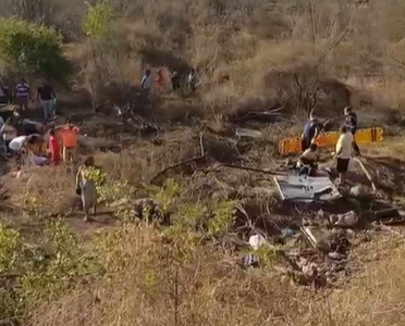 Governo de Alagoas decreta luto oficial de três dias após acidente com 15 mortos em São José da Tapera