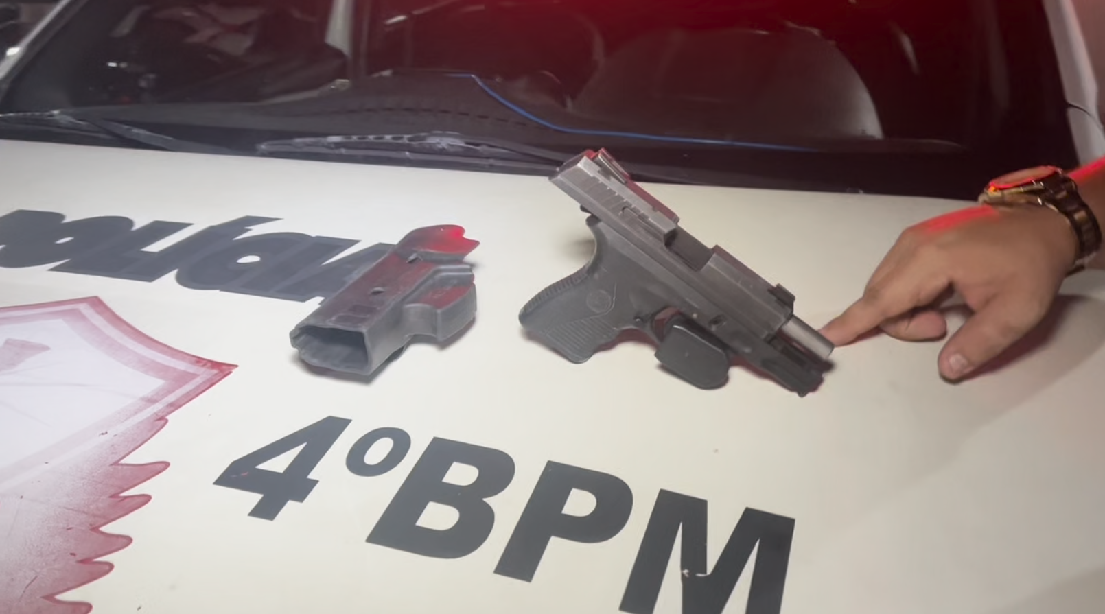 Homem é preso por ameaçar companheira com arma de fogo em Maceió