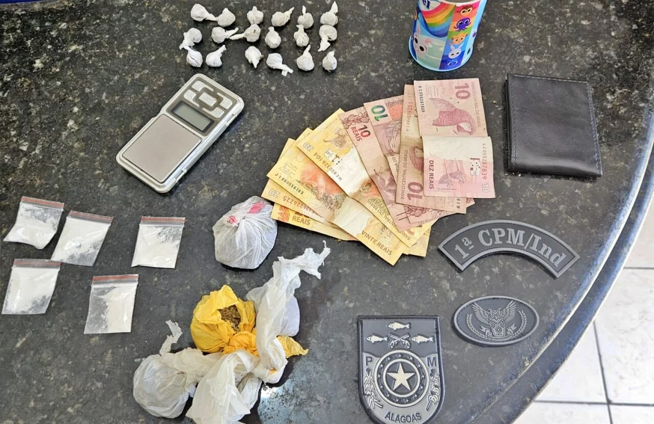 Denúncia anônima leva PM a prender traficante em área central de Boca da Mata