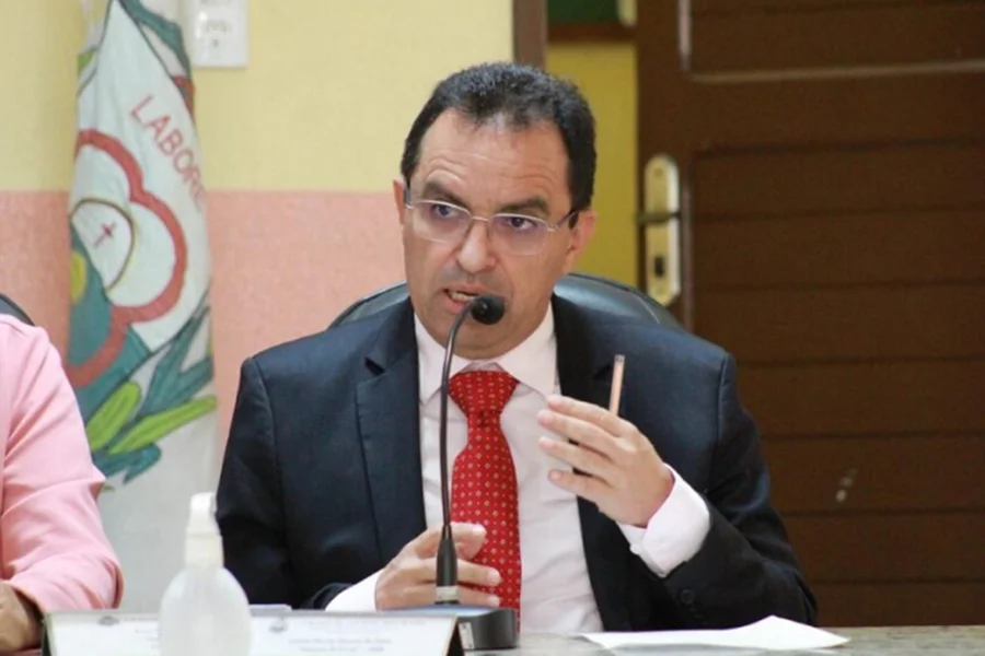 Suplente de deputado do PT é preso pela PF por importunação sexual em aeroporto