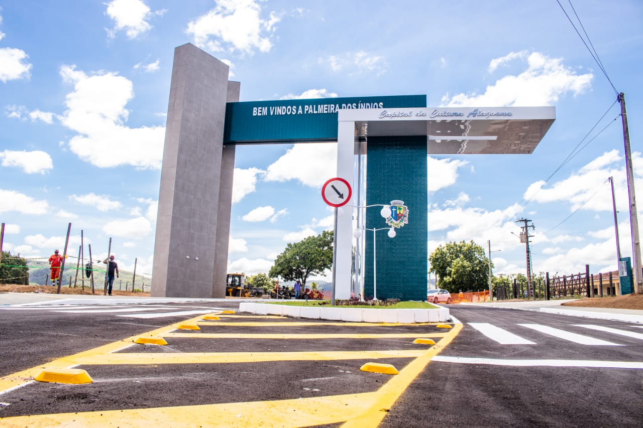 Mãe denuncia falta de apoio a criança com autismo e aponta falha na educação em Palmeira dos Índios; entenda