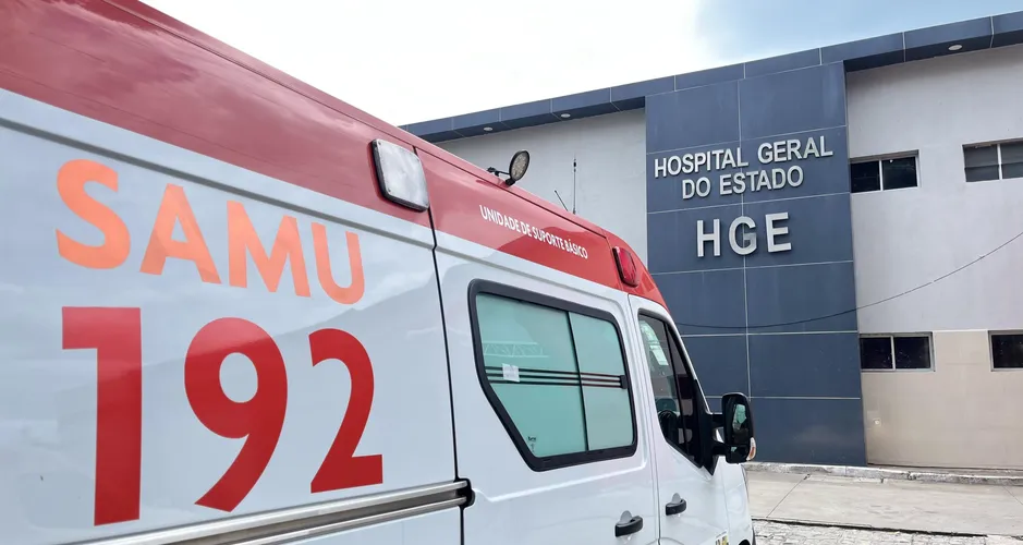 Homem morre preso às ferragens após capotamento em Maceió