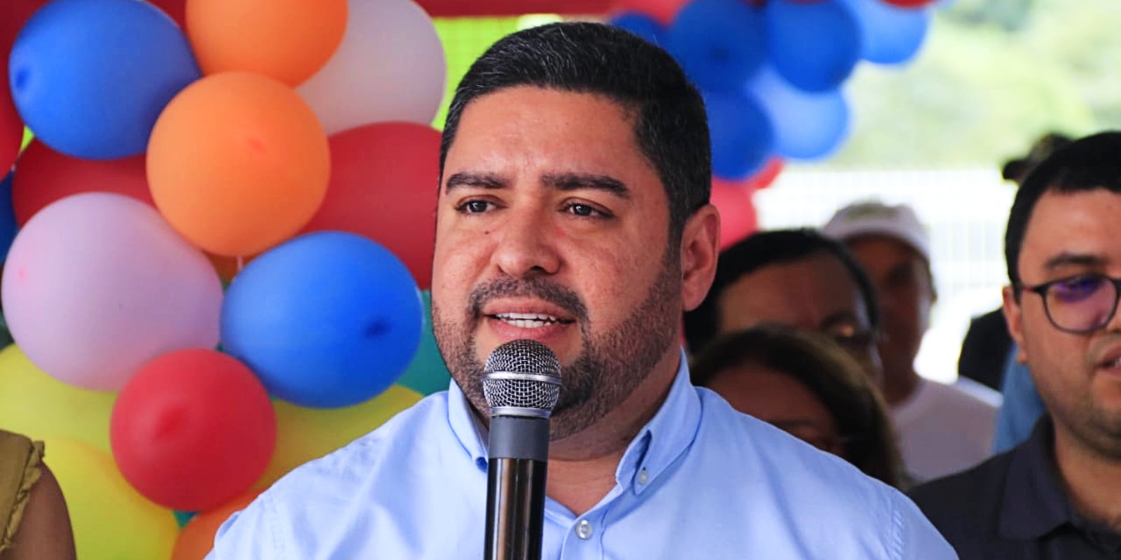 Máquinas de Cajueiro em obras de Viçosa? Denúncia coloca contrato de quase R$ 5 milhões sob suspeita