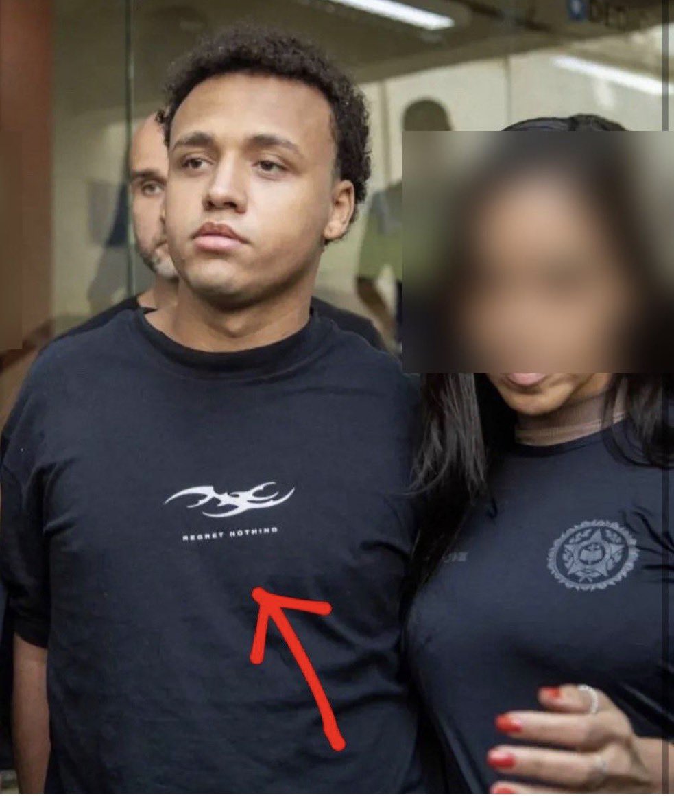 “Não se arrependa de nada”: preso por estupro coletivo usava camisa ligada ao movimento “red pill”
