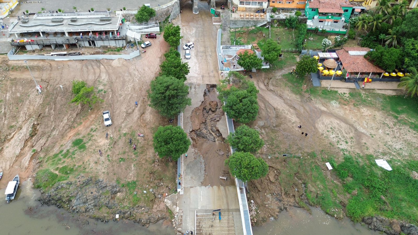Prefeitura reage às chuvas, amplia ações e garante mobilidade entre Piranhas e Canindé