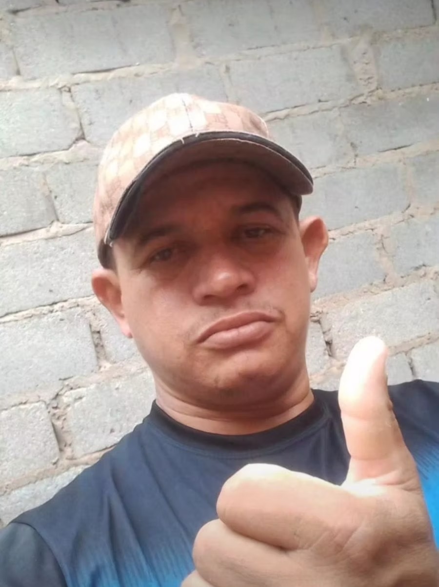 Homem é morto a facadas após discussão no centro de Olho d’Água do Casado