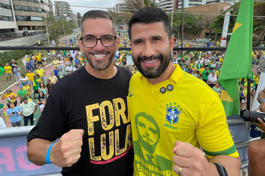 “Não desistam. Hoje a Direita está muito mais forte”, diz Leonardo Dias durante manifestação ‘Acorda Brasil’, em Maceió