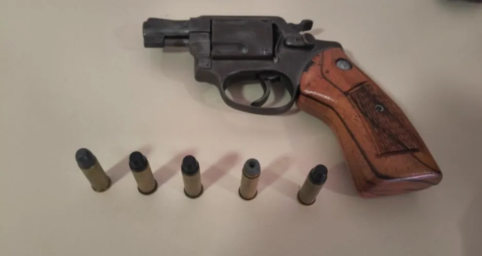 Três homens são presos com armas de fogo no Benedito Bentes