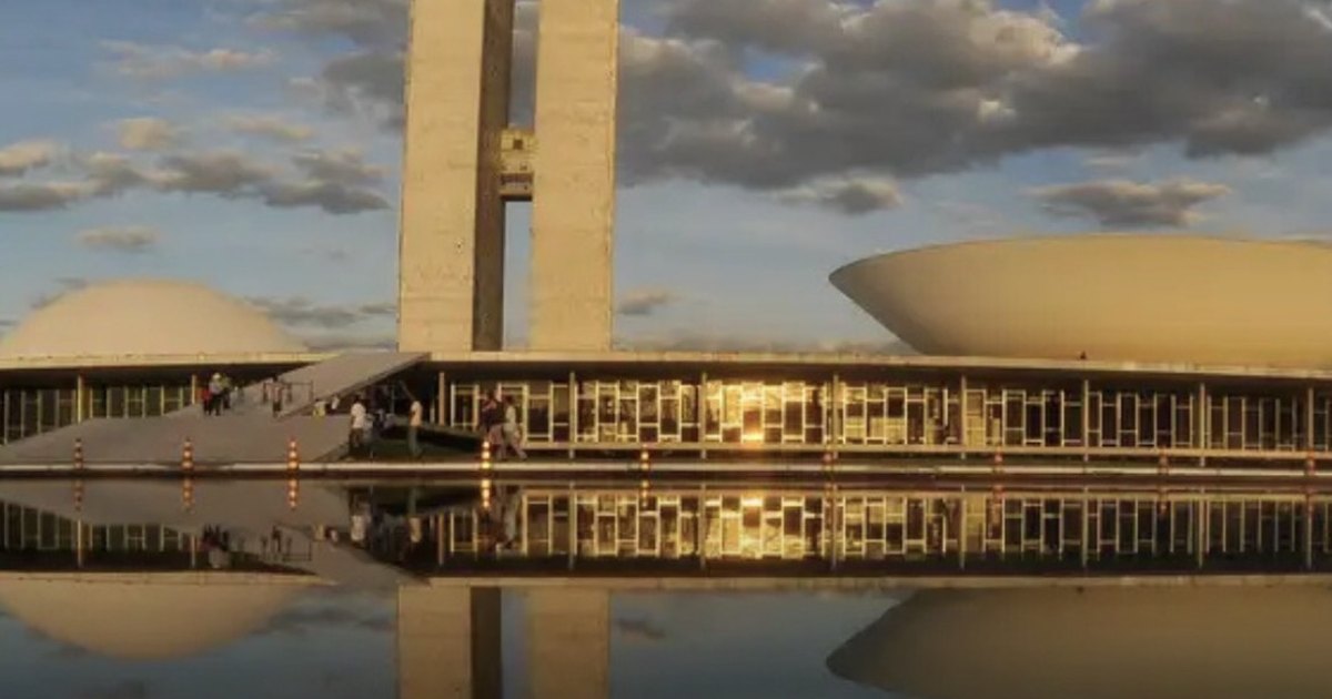 Congresso pode derrubar veto de Lula sobre presos no 8 de janeiro