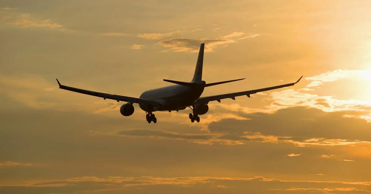 Passagens nas alturas: preços sobem 17% e afetam turismo e economia