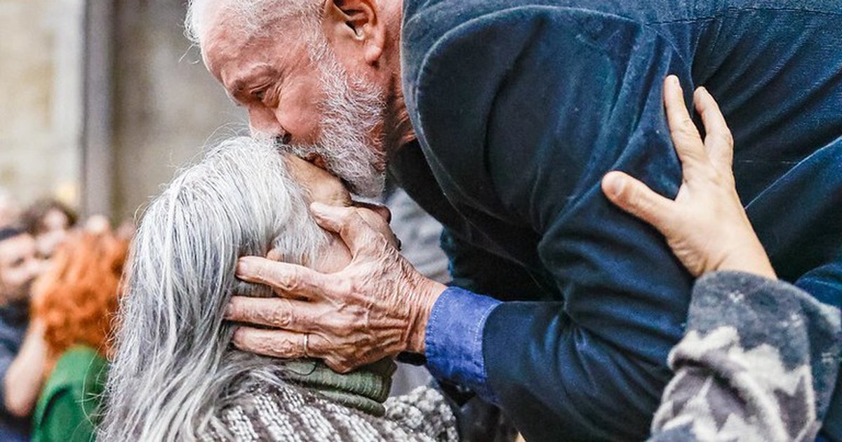 “NInguém cuida da família como nós cuidamos”, afirma presidente Lula em entrevista