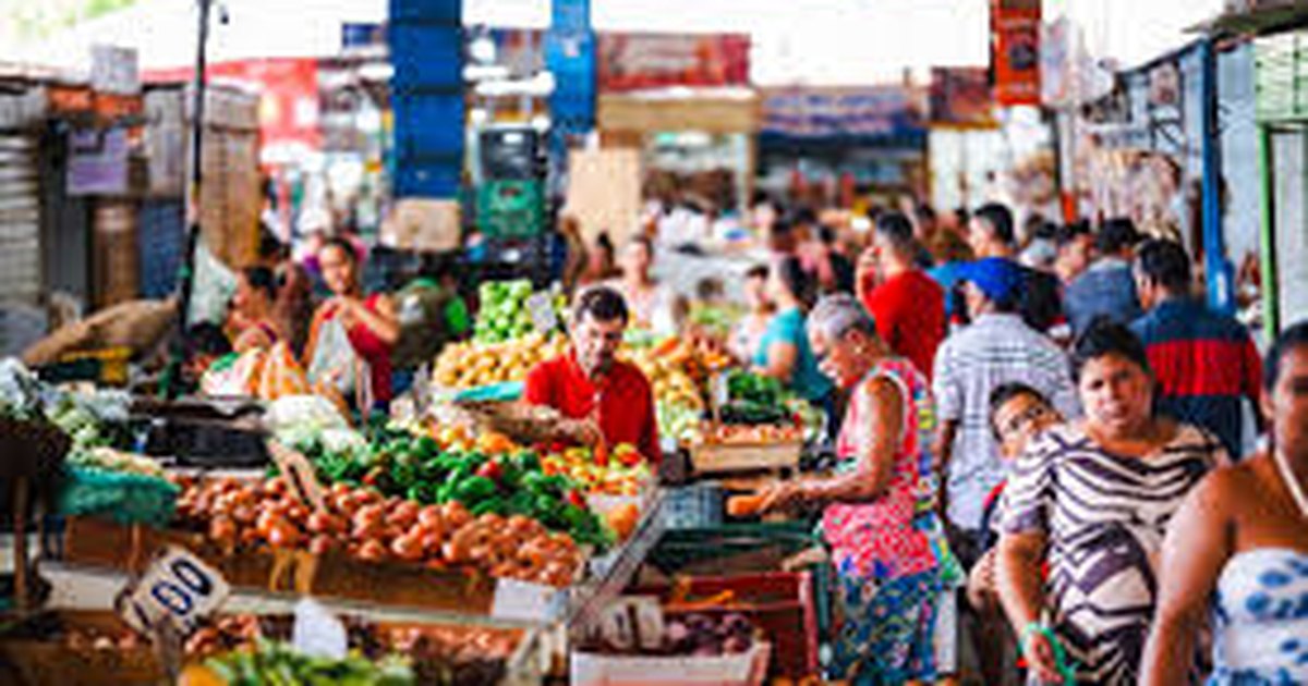 Confira o horário de funcionamento dos mercados e feiras para o feriado de Tiradentes
