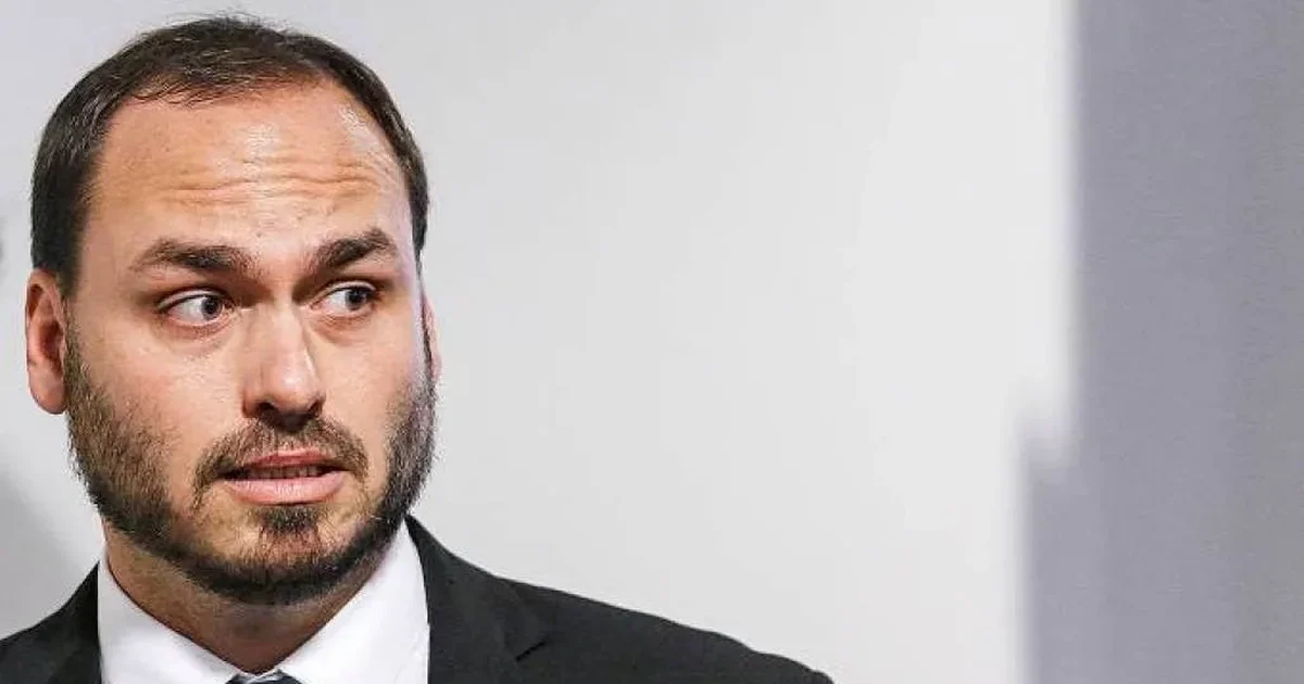 Carlos Bolsonaro diz que vai mapear aliados do PL que ainda não divulgam candidatura de Flávio ao Planalto