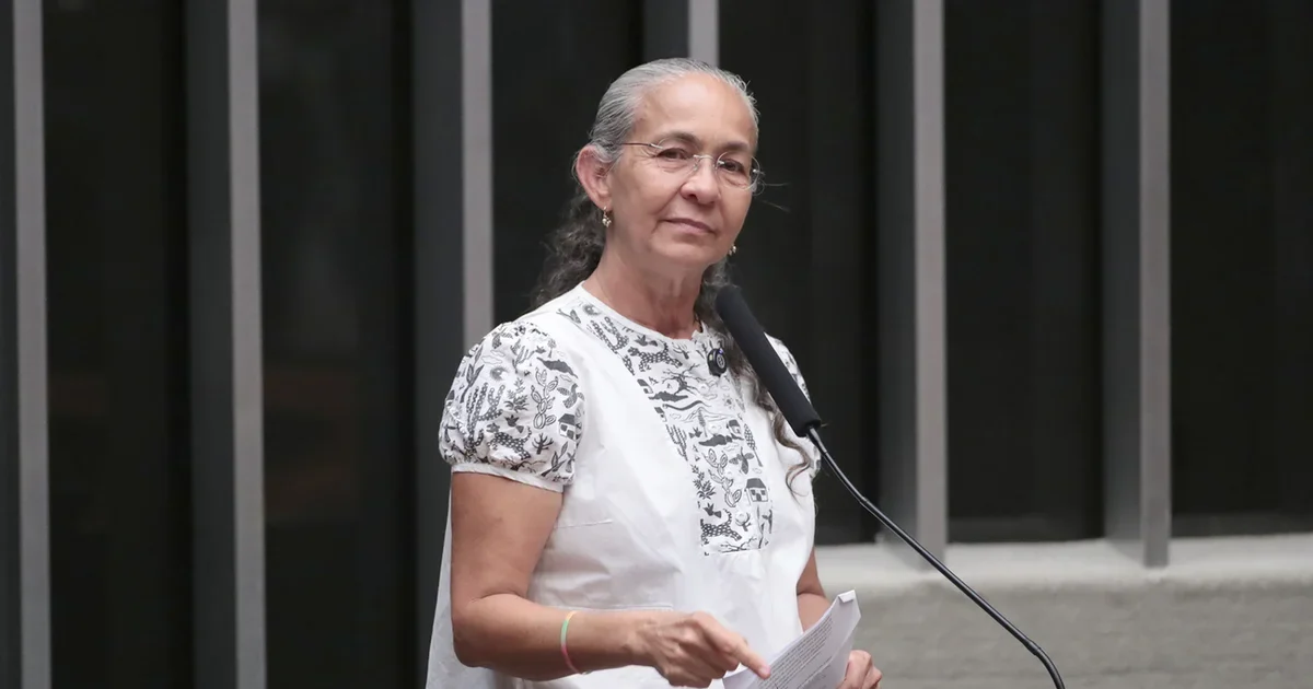 “Só enriquece na política quem é ladrão” afirma Heloisa Helena