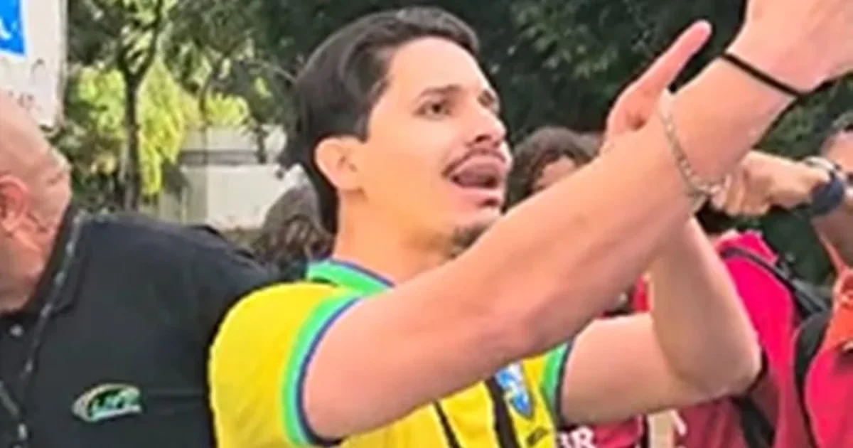 TJ condena influencer que filmava aulas e difamava professor na UnB