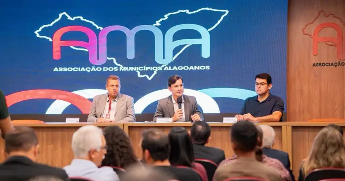 AMA orienta prefeitos sobre transparência em emendas e cobra adequação às regras do STF