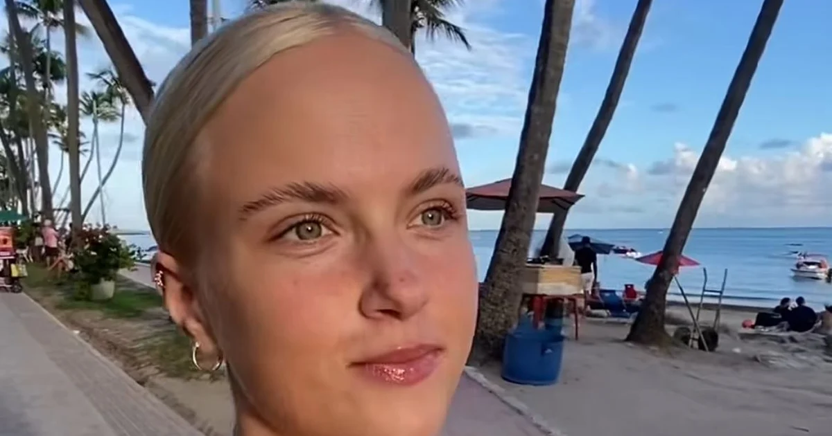 Influenciadora irlandesa elogia orla e declara amor a Maceió: “Minha cidade favorita”