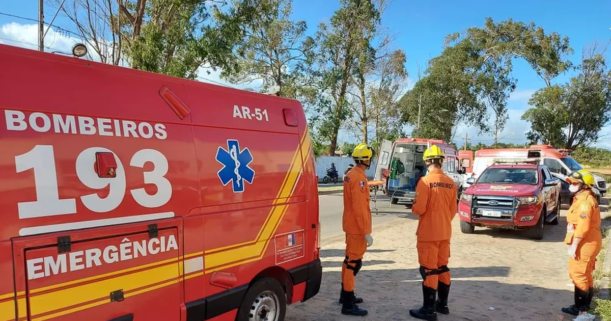 Idoso é atropelado após acidente entre moto e carro na zona rural