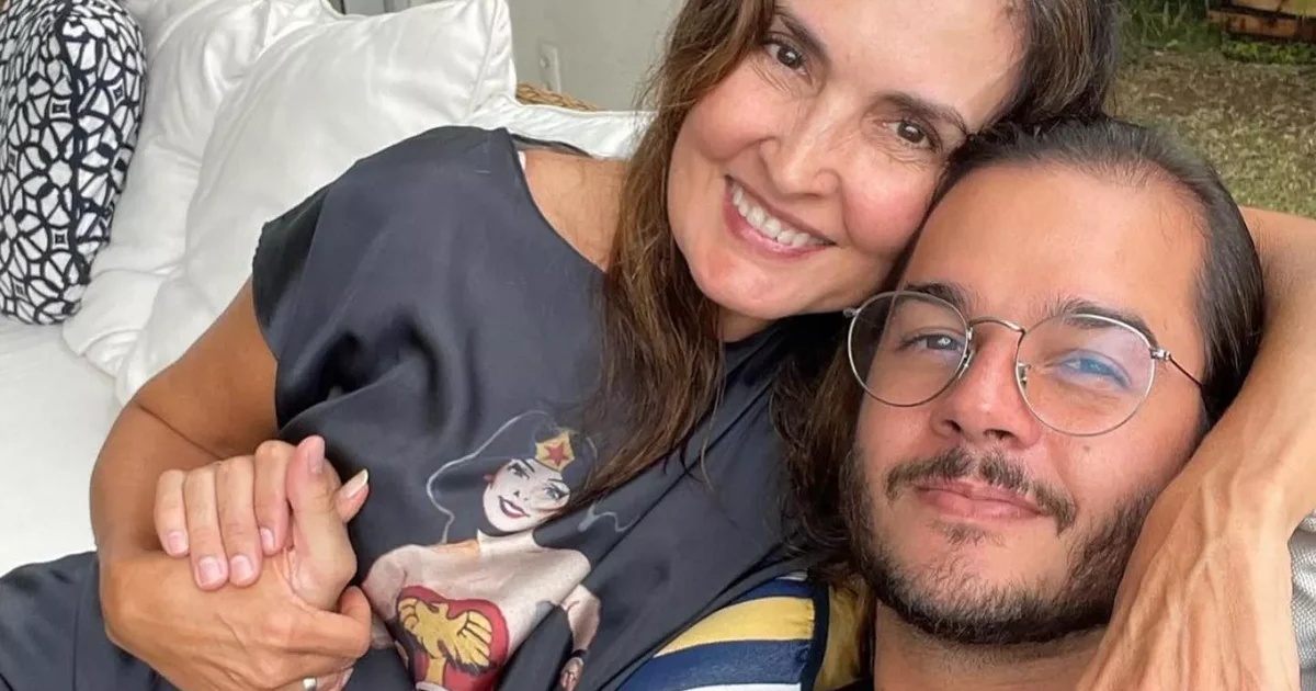 Namorado de Fátima Bernardes, Túlio Gadêlha aparece em quinto lugar em pesquisa para o Senado em Pernambuco