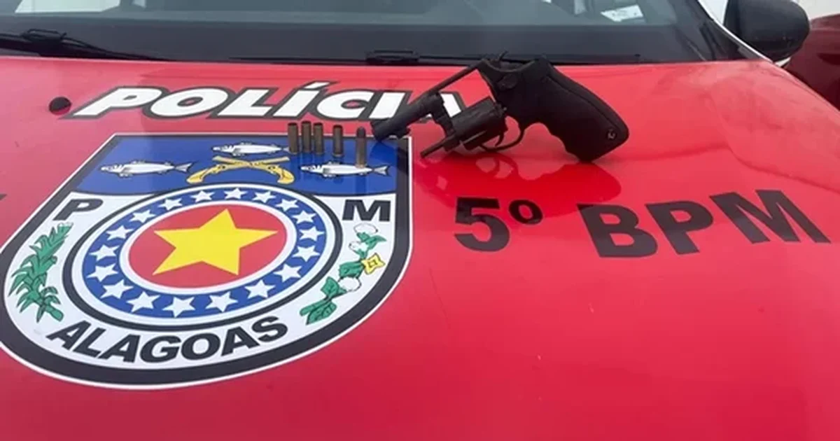 Homem é preso com revólver após denúncia de tiros no Benedito Bentes