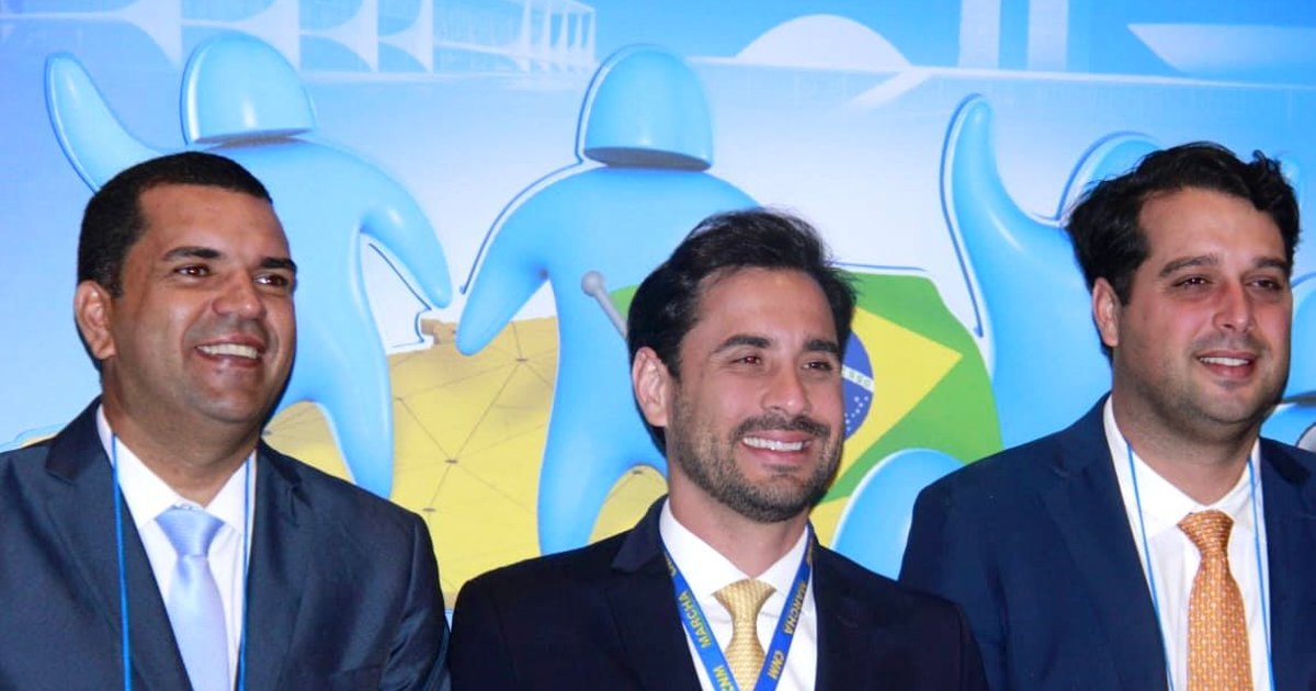 Prefeito de Santana do Mundaú conclui participação na XXVII Marcha dos Prefeitos em Brasília