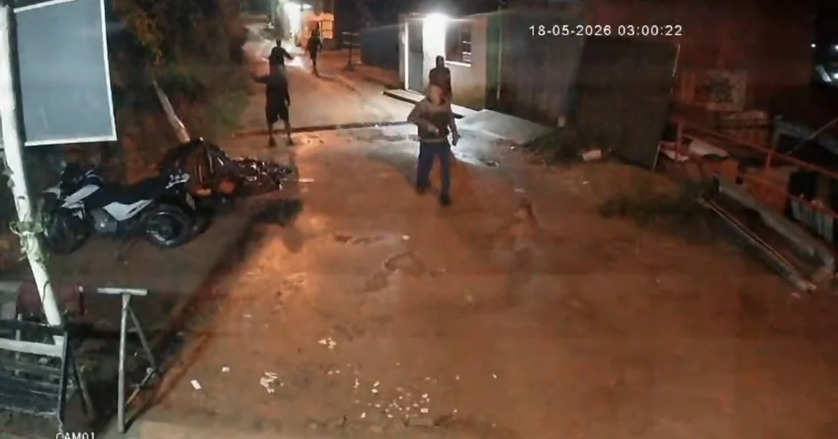 Homens armados que aparecem em vídeo no Benedito Bentes buscavam vingança, aponta delegado