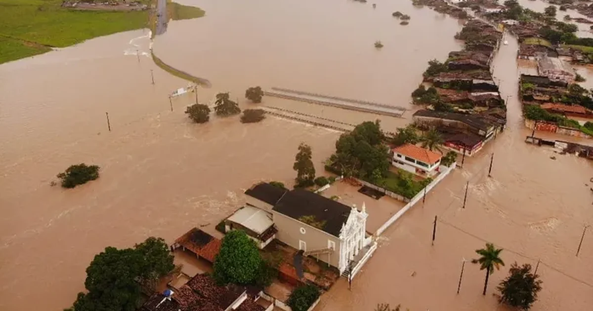 Chuvas se intensificam no norte de Alagoas e acendem alerta para elevação de rios